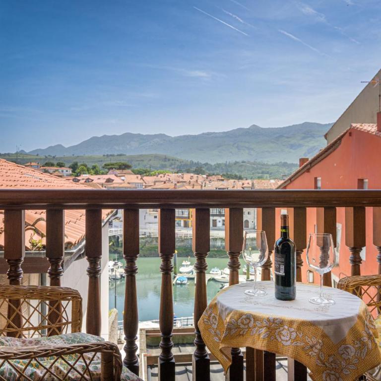 Apartamentos Calle Mayor 23 Llanes - Apartment with Port View and Balcony - 3