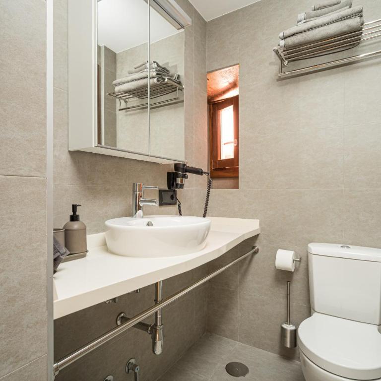 Apartamentos Calle Mayor 23 Llanes - One-Bedroom Apartment without a view - 10