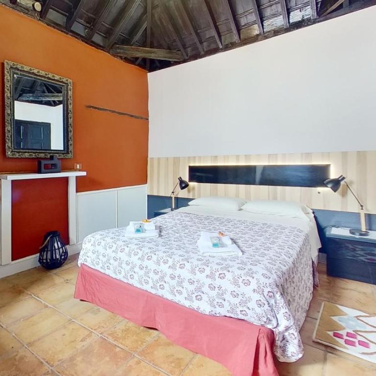 Finca Paraiso Casa Rural Tenerife Ecoturismo - Habitación Doble Deluxe con acceso a la piscina - 1 o 2 camas - 23