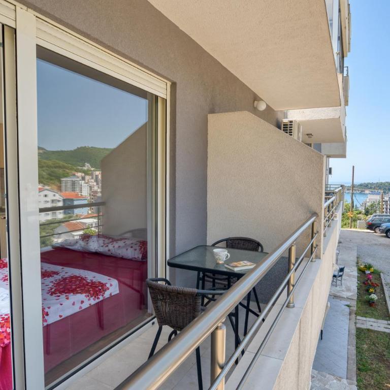 Apartmani Čukić Rafailovići - Studio sa Balkonom - 9