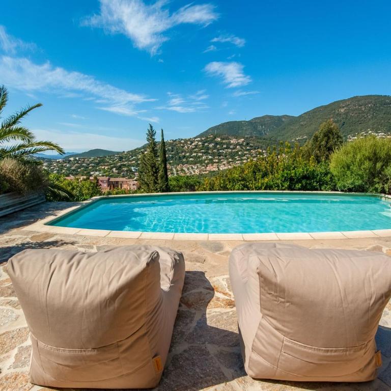 Villa in Cavalaire with Sea View & Pool - Villa mit 5 Schlafzimmern - 9