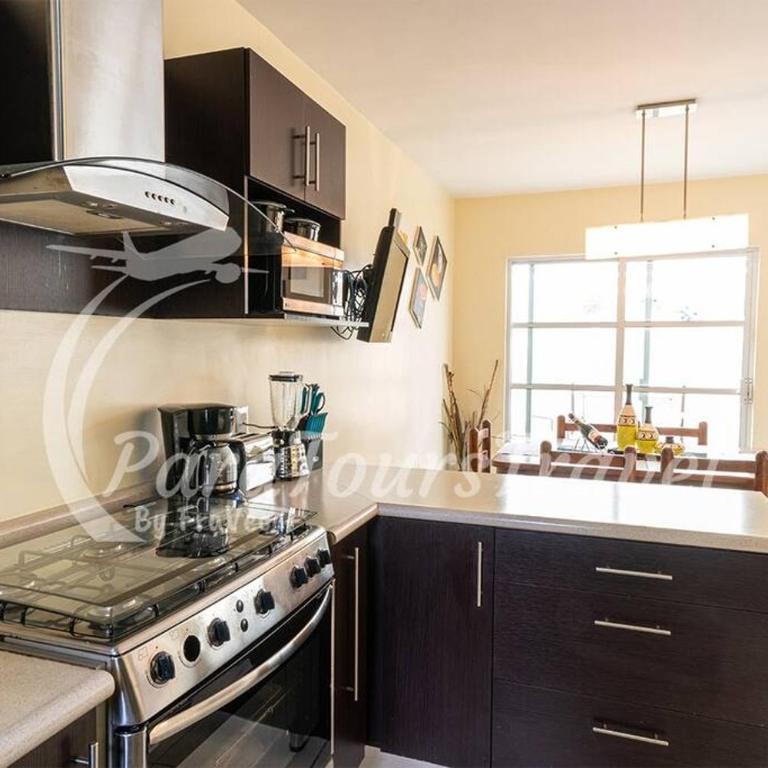 Hermosa Casa, Cerca del Mar, 3 min de la Playa - Three-Bedroom House - 13