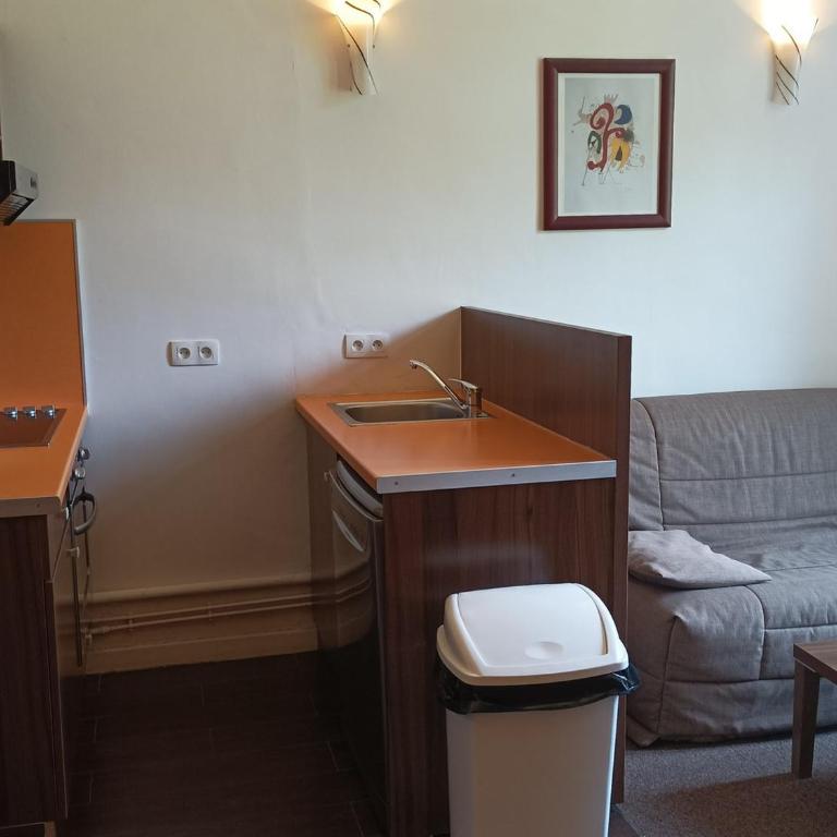 Appartement T3 dans Château à Jausiers pour 6 pers, balcon, animaux acceptés - FR-1-165B-4 - Appartement - 1