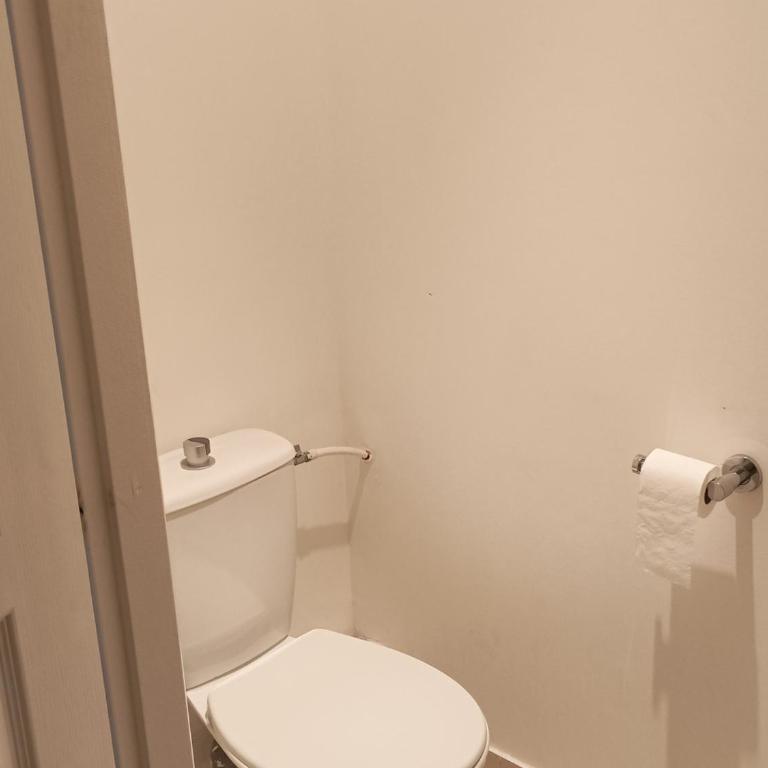 Appartement T3 dans château avec piscine et WIFI, animaux admis, 6 personnes - Apartment mit 2 Schlafzimmern - 4