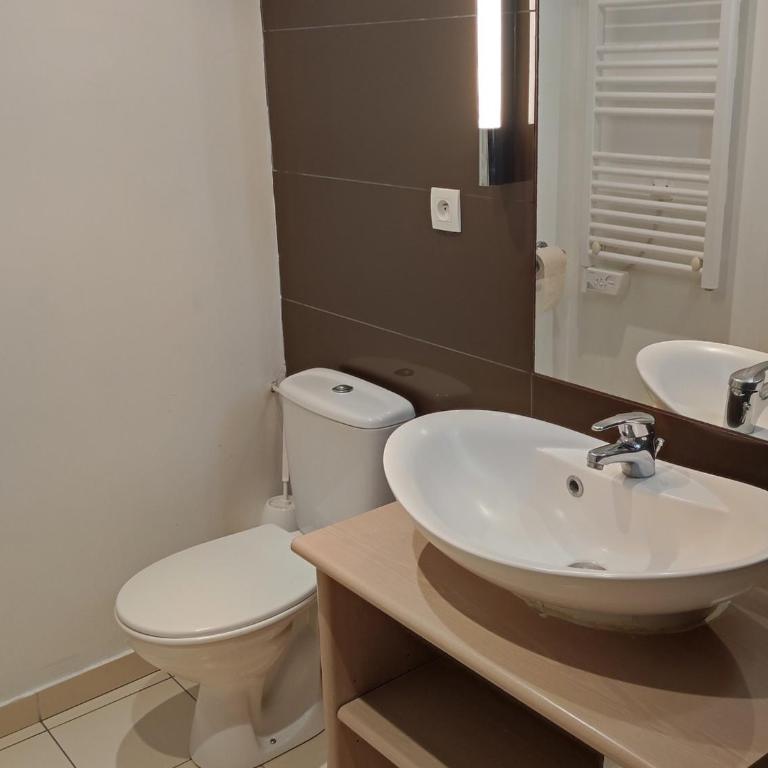 Studio à Jausiers, capacité 4 pers, terrasse sud, animaux admis - Studio - 2