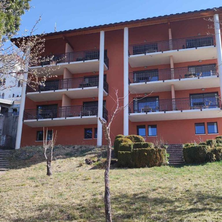 Studio cosy avec terrasse, accès piscine et animaux admis à Jausiers - Studio - 2