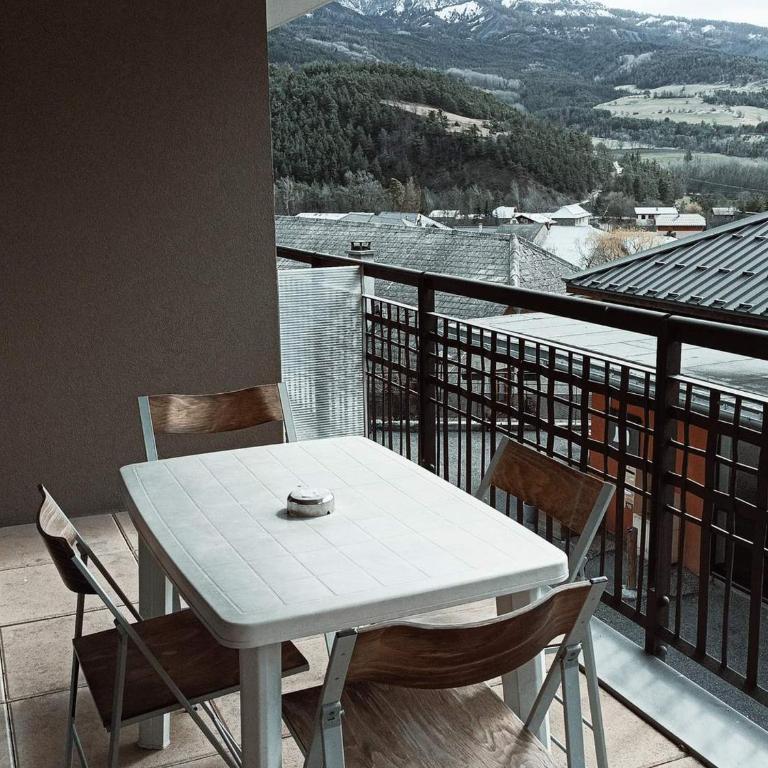 Studio à Jausiers avec terrasse et accès piscine, animaux acceptés - Estudio - 1