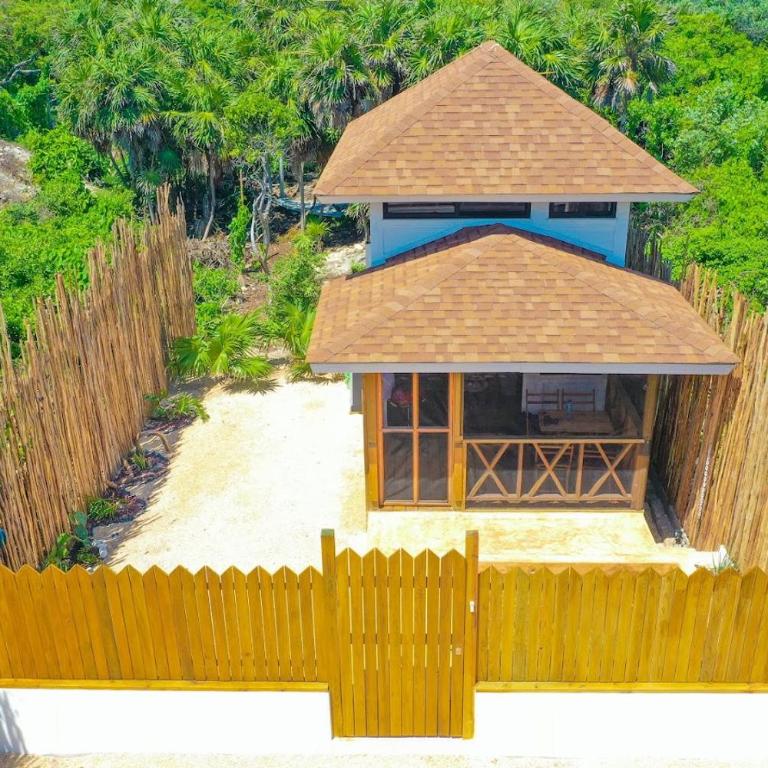Tiny House Isla Mujeres - One-Bedroom Chalet - 2