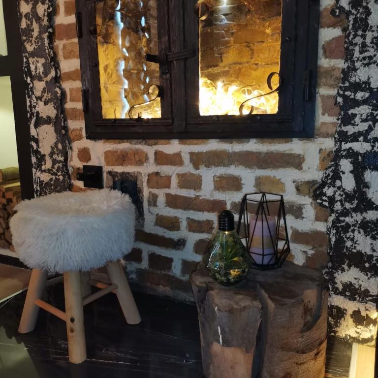 Studio Apartman Black & White Centar Sarajevo free parking - One-Bedroom Apartment - 18