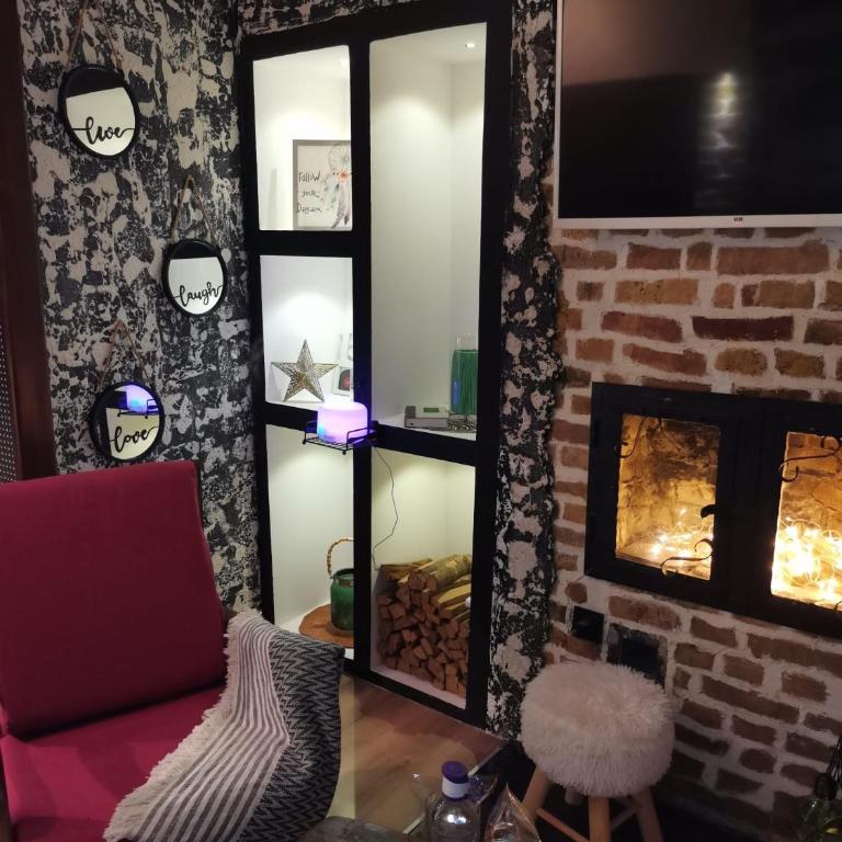 Studio Apartman Black & White Centar Sarajevo free parking - One-Bedroom Apartment - 20