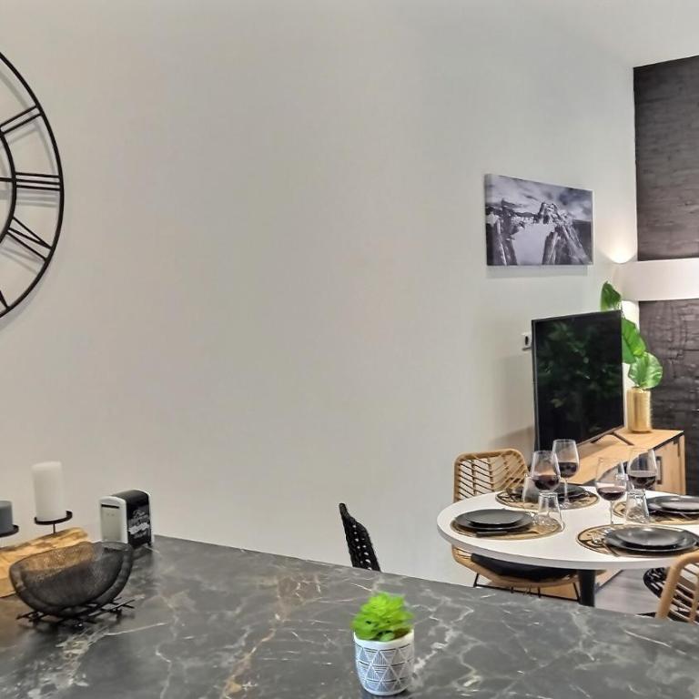 Black&White Home-by So'SerenityHome-Balcon-Parking - Appartement 1 Chambre - 19