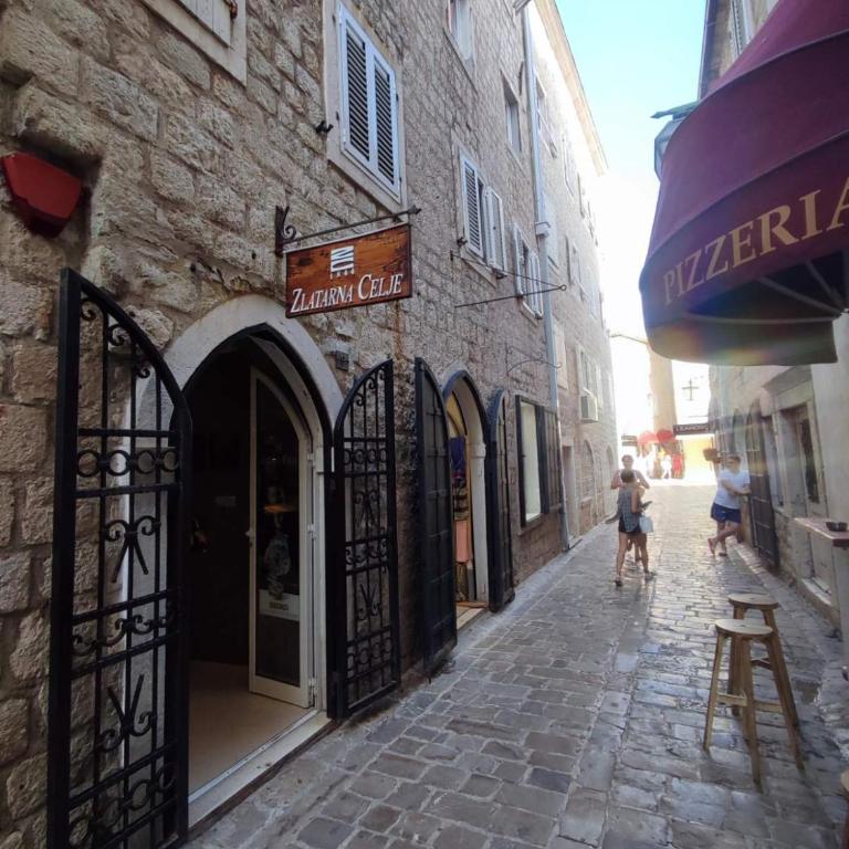 Old town Budva D&M - Apartman sa 2 Spavaće Sobe - 1