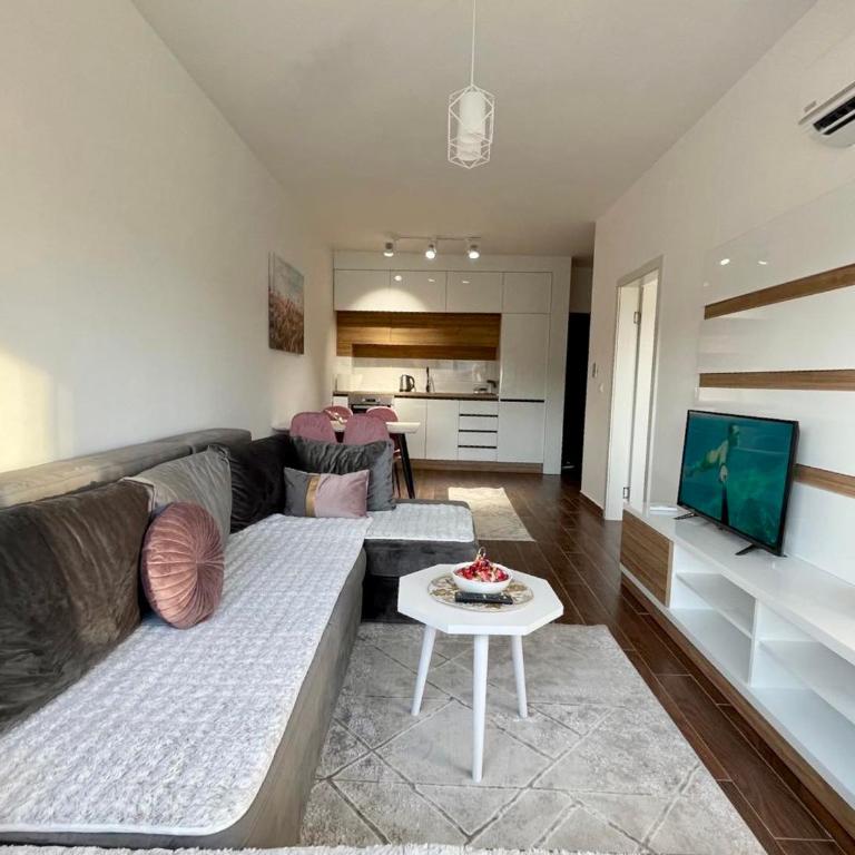Capitol Apartments - One-Bedroom Apartment - 10