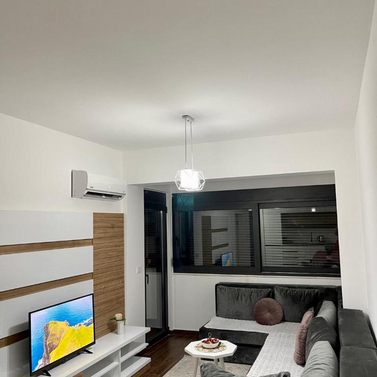 Capitol Apartments - One-Bedroom Apartment - 13