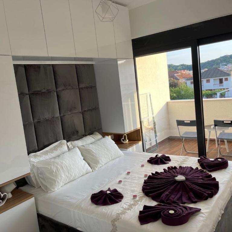 Capitol Apartments - One-Bedroom Apartment - 8
