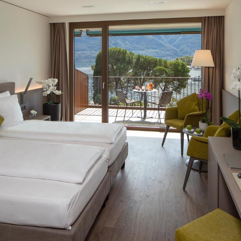 Hotel Lago Maggiore - Welcome! - Camera Matrimoniale con Vista Lago - 2° Piano - 7