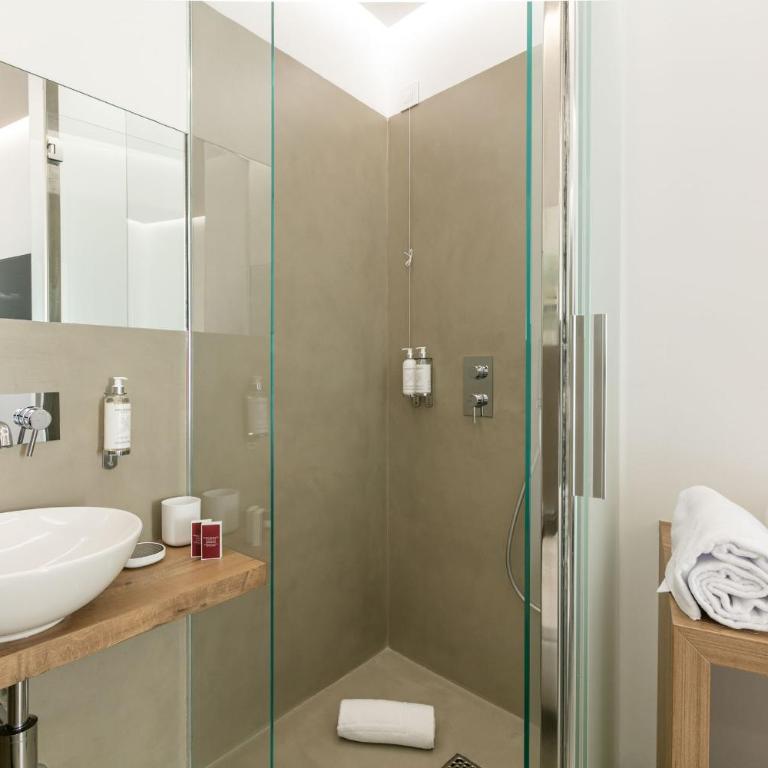 DOMUS CAVOUR Rooms&Suites - Camera Matrimoniale Piccola - 5