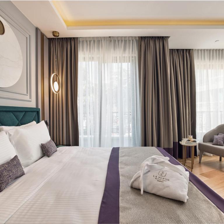 La Fleur Boutique Hotel - Deluks Dvokrevetna Soba sa Bračnim Krevetom/Zasebnim Krevetima i Pogledom na Grad - 3