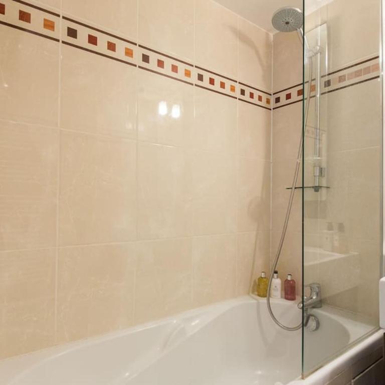 Luxury 3 pièce Garden Apartment in Cannes Marina - Appartement - Vue sur Mer - 10