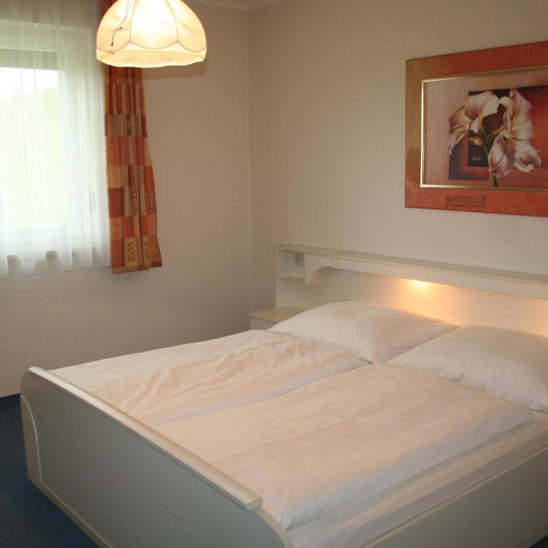 Fewo Roscher - Apartment mit 2 Schlafzimmern - 9