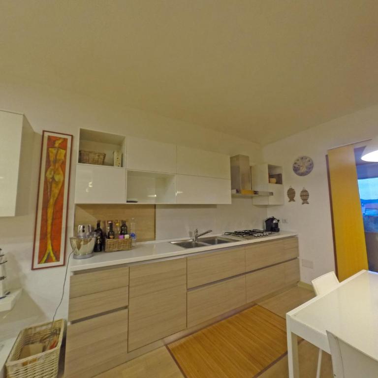 Comodo appartamento Casa Razzoli - Casa con 3 Camere da Letto - 92