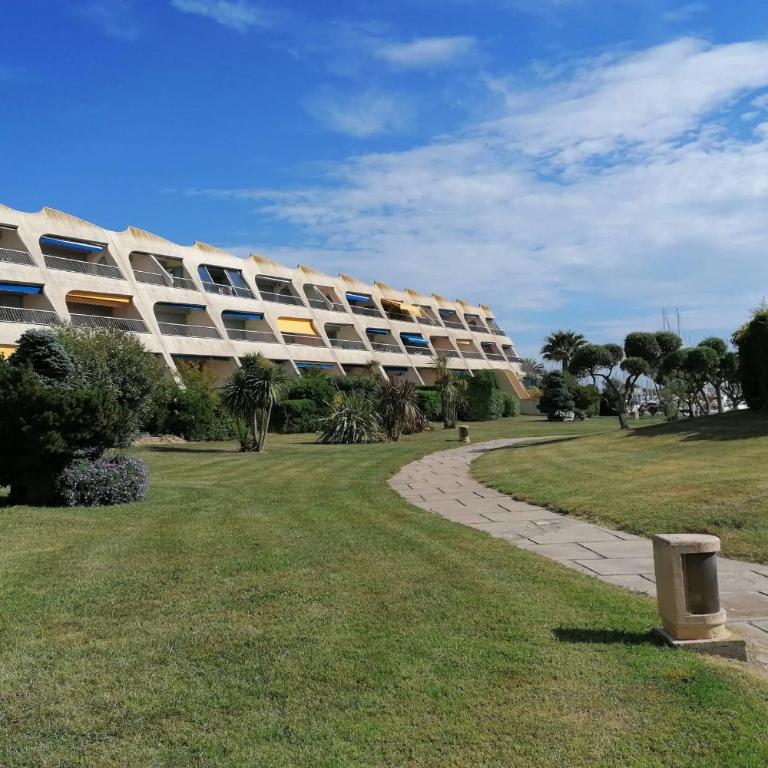 50m avec Terrasse dans une résidence avec PISCINE - Appartement - 9