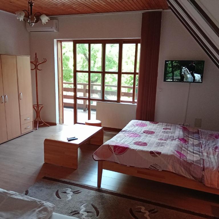 Prenoćište/Restoran Lovac - Budget Double or Twin Room - 10