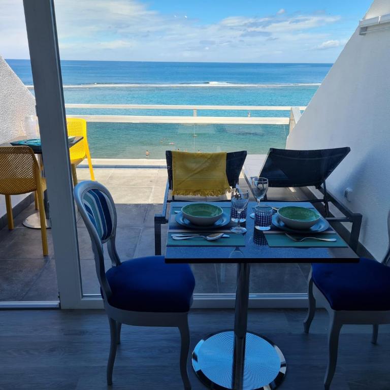 Luxury Suite Over The Beach - Apartamento Estudio con vistas al mar - 12