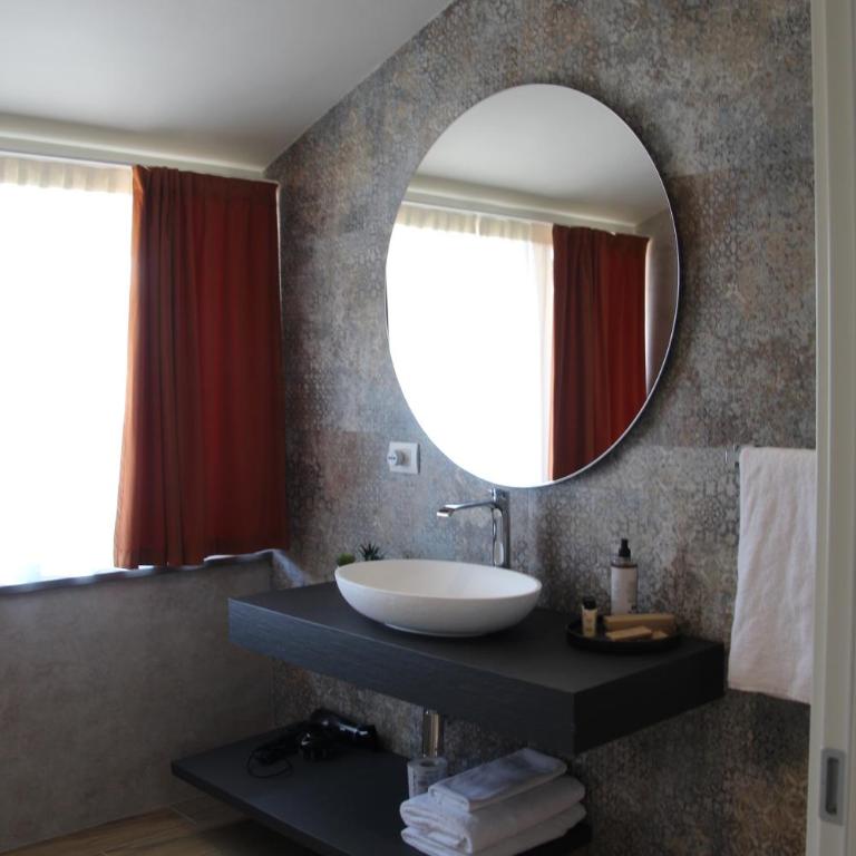 C House Rooms Lake - Camera Matrimoniale Deluxe - 2