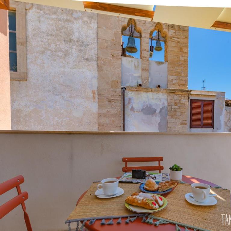 Macramè Fazello Rooms - Deluxe Double Room with Balcony - 10