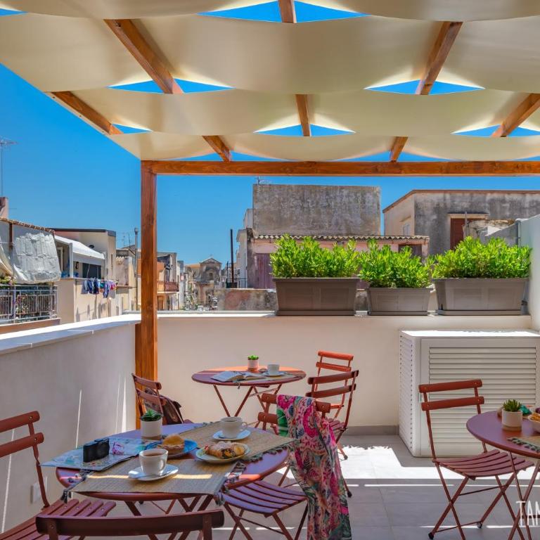 Macramè Fazello Rooms - Deluxe Double Room with Balcony - 23