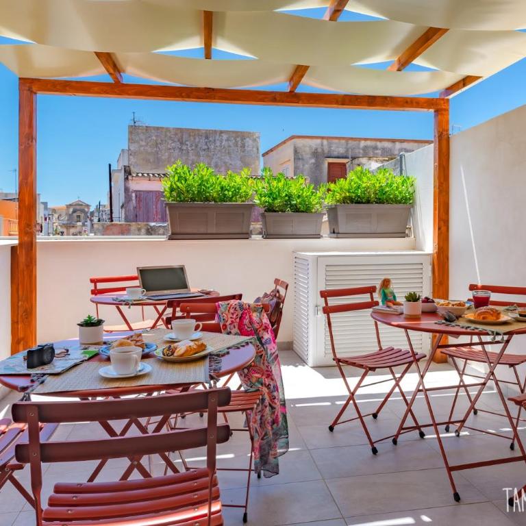 Macramè Fazello Rooms - Deluxe Double Room with Balcony - 12
