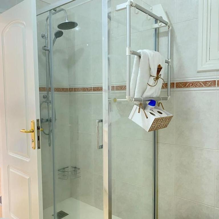 Luminoso apartamento con terraza y piscina - Apartamento de 1 dormitorio - 9