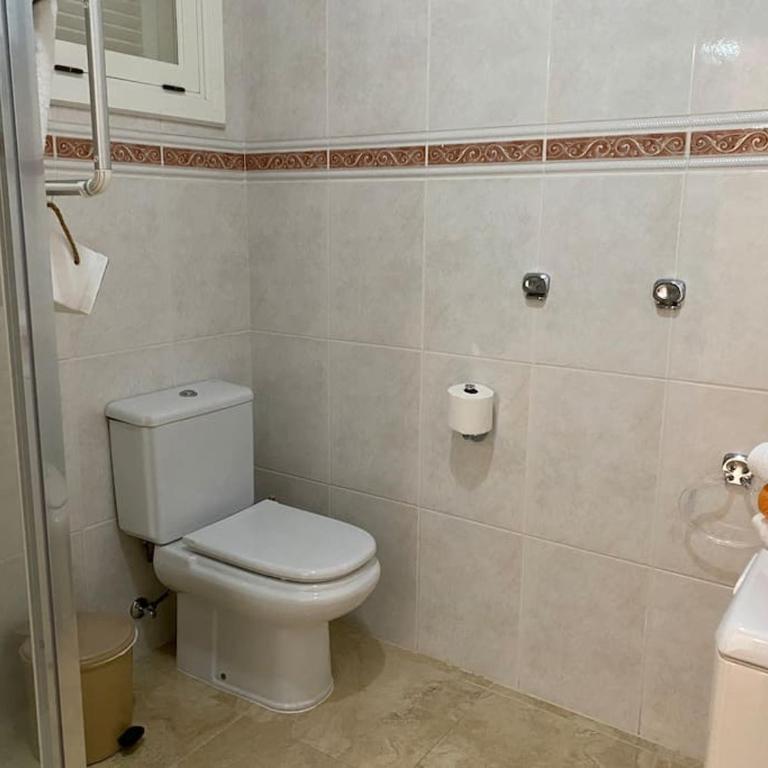 Luminoso apartamento con terraza y piscina - Apartamento de 1 dormitorio - 8