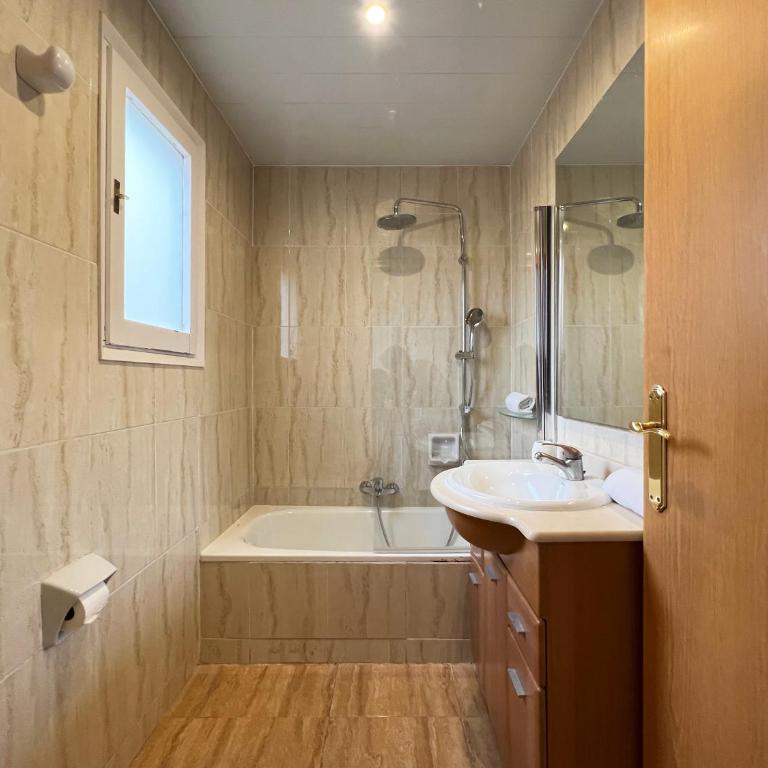 Stay U-nique Apartments Rambla Catalunya - Two-Bedroom Apartment - 9