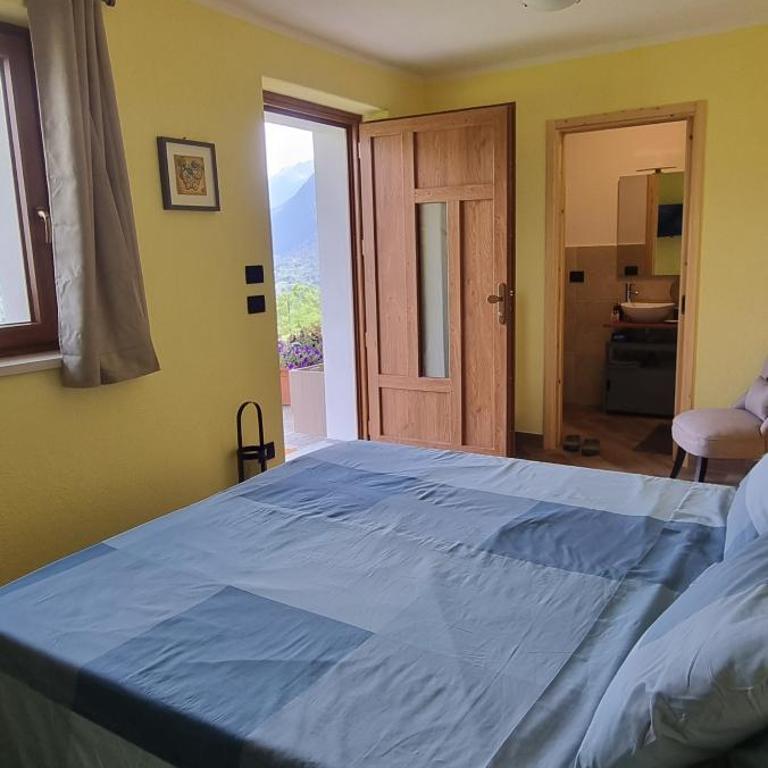 Lo Noyer et les Roses - Camera Matrimoniale/Doppia con Letti Singoli con Vista Montagna - 2