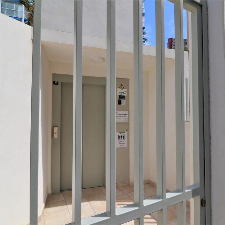 La Perla Benidorm Apartment seaview & pool Levante Beach - Apartment - 65