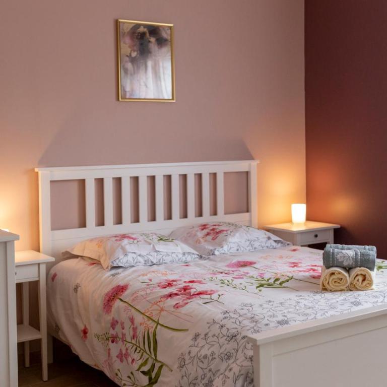 LOC TROTTEUR LE PIVOINE Studio Grand confort, Gare SNCF de Lourdes - Apartamento de 1 dormitorio - 1