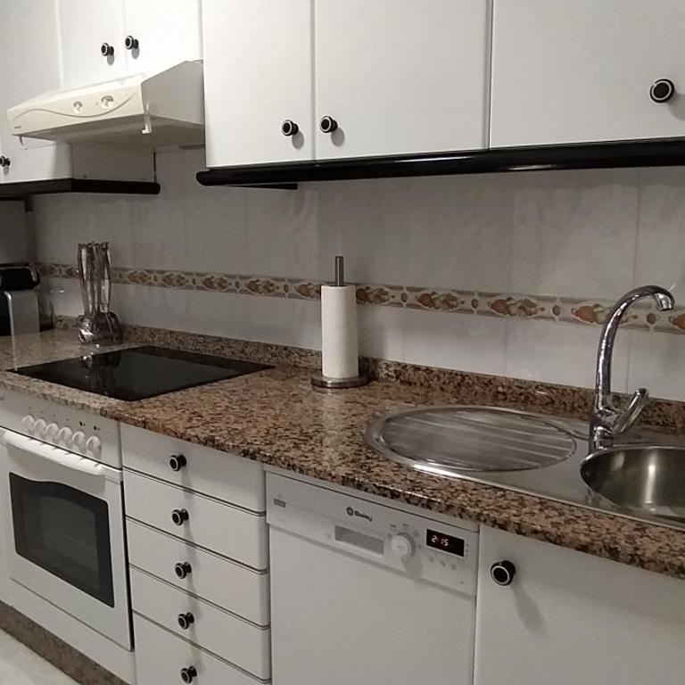 Moderno y luminoso 2 dormitorios con todas las comodidades en Pontevedra ciudad - Apartamento de 2 dormitorios - 34