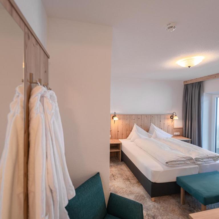 Hotel Venter Bergwelt - Doppel-/Zweibettzimmer mit Balkon - 2