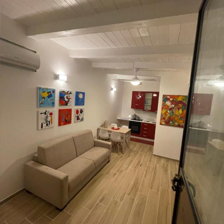 Surfinia’s home - One-Bedroom House - 4