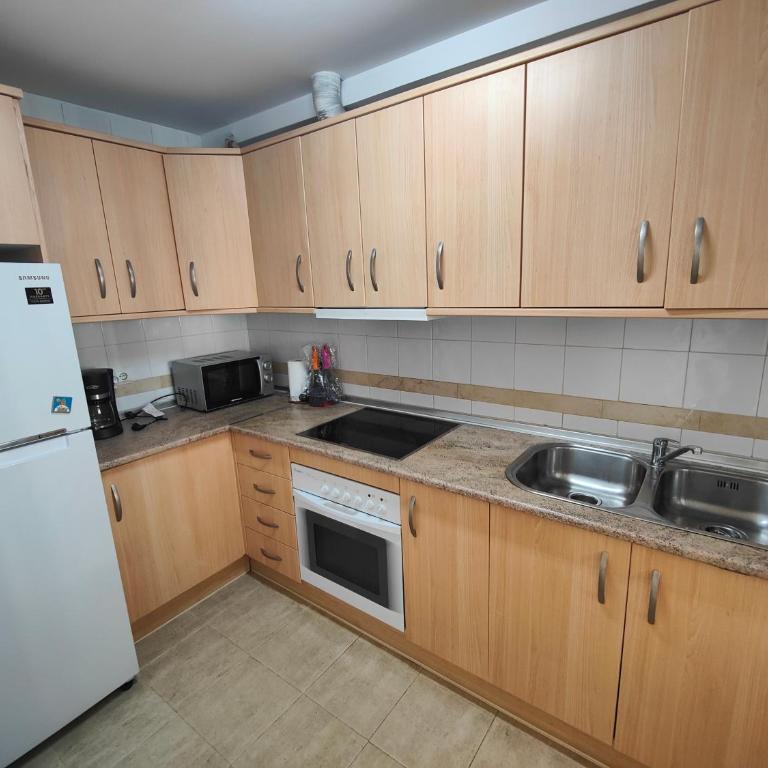 APARTAMENTO CERCA DE LA PLAYA CON PISCINA - Apartamento de 2 dormitorios - 14