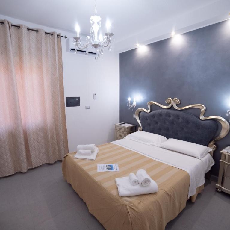 Residenza Luce Sul Mare - Large Double Room - 7