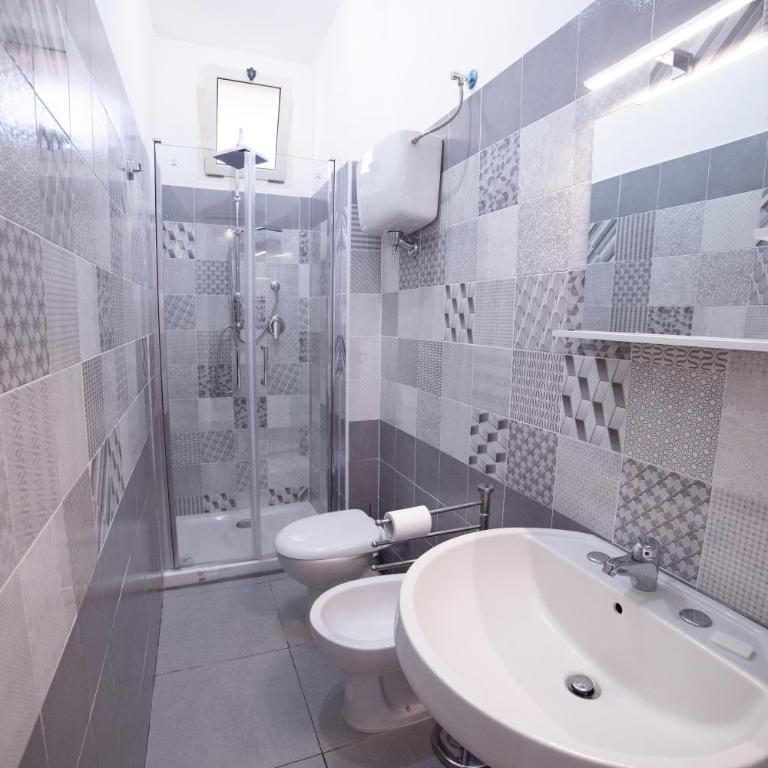 Residenza Luce Sul Mare - Large Double Room - 12