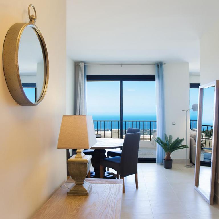 Luxury Spa Resort Marbella 2 bedroom 3 beds sauna gym pools jacuzzi - Apartamento de 2 dormitorios - 1