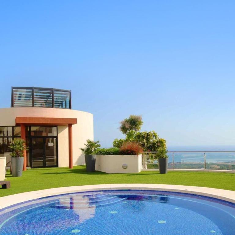 Luxury Spa Resort Marbella 2 bedroom 3 beds sauna gym pools jacuzzi - Apartamento de 2 dormitorios - 19