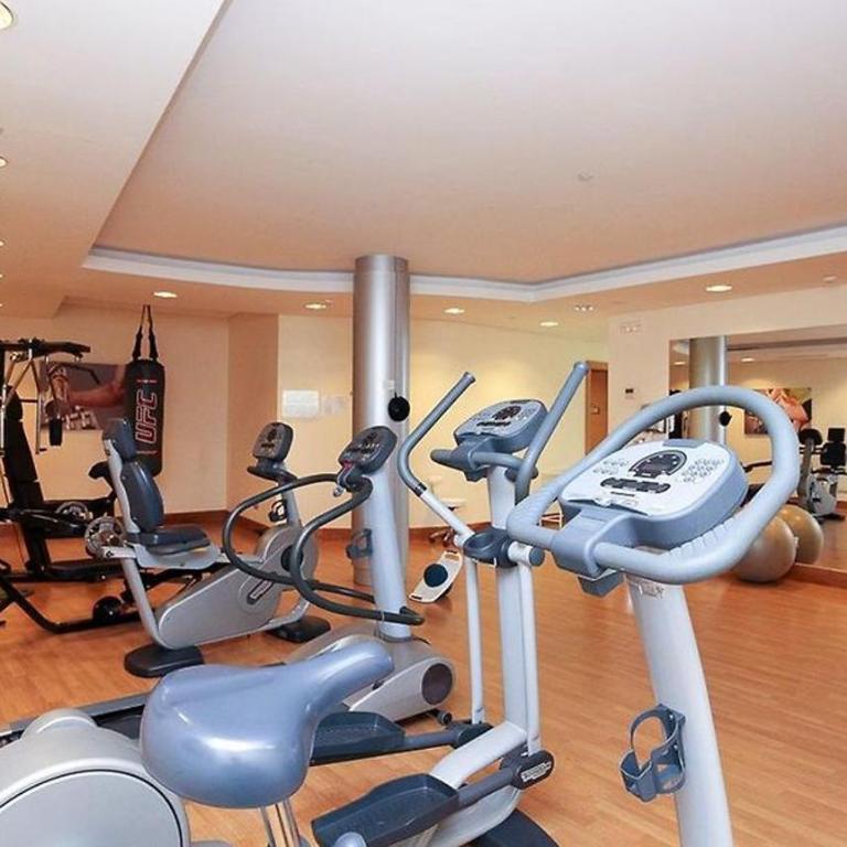 Luxury Spa Resort Marbella 2 bedroom 3 beds sauna gym pools jacuzzi - Apartamento de 2 dormitorios - 21