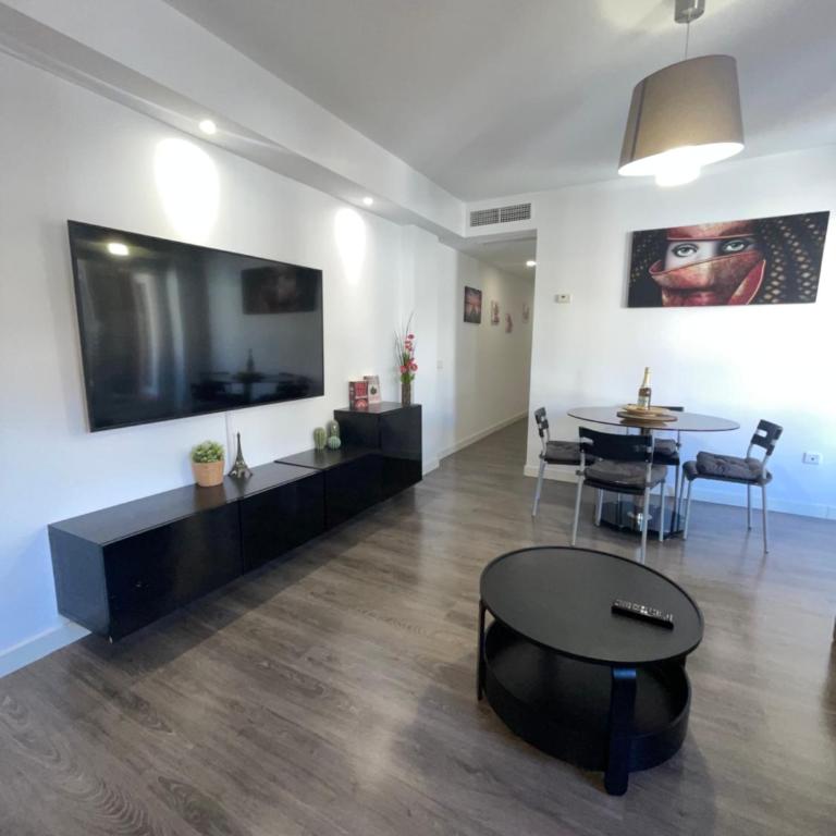 2 Bedroom Apartment Benalmadena - Apartamento de 2 dormitorios - 3