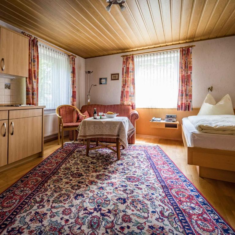 Gästehaus Christa Mauerer - Apartment mit Blick auf die Berge - 2