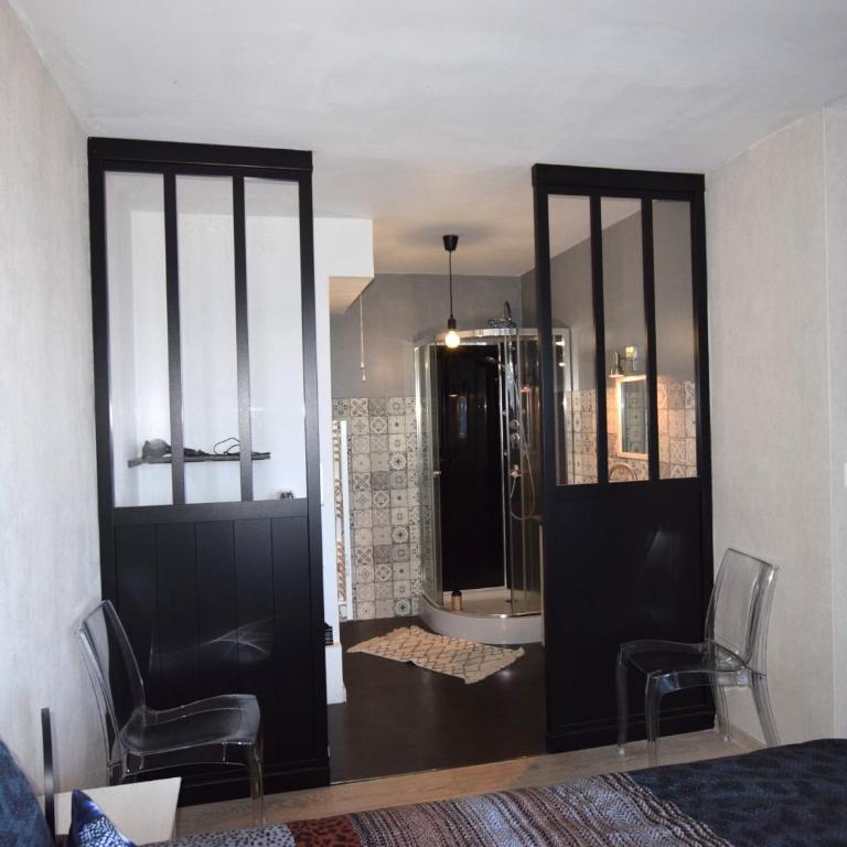 Appartement moderne avec balcon à Évian-les-Bains - Apartamento de 2 dormitorios - 8
